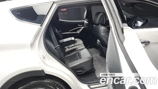 Hyundai DM 2013 thumb 4