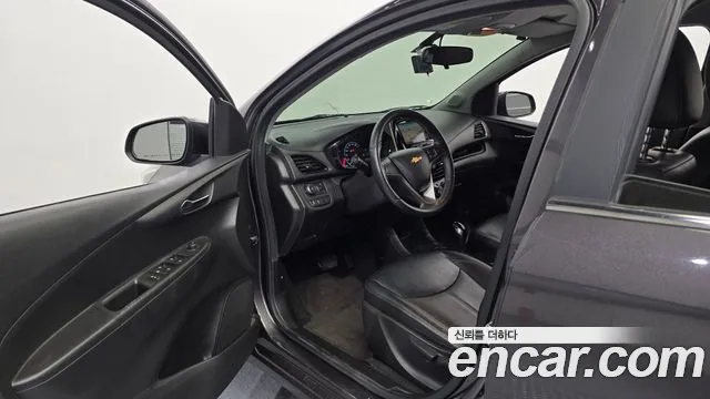 Chevrolet Spark 2016 thumb 2