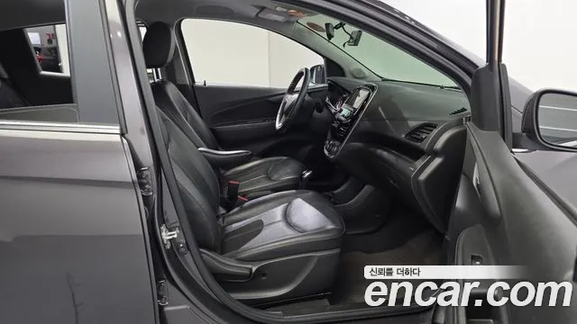 Chevrolet Spark 2016 thumb 4