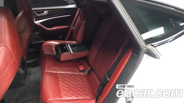 Audi S7 2021 thumb 8
