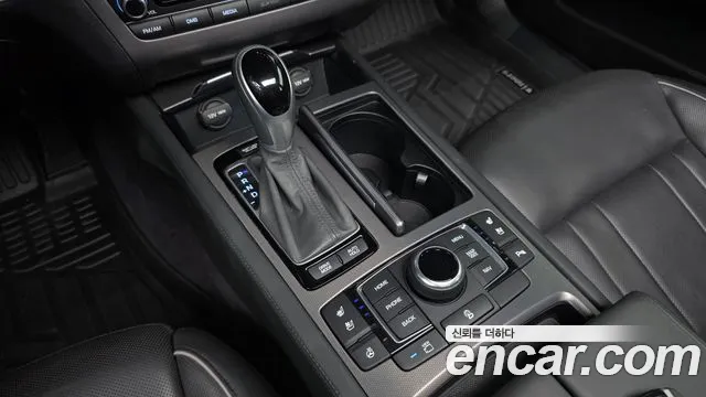 Hyundai Genesis 2016 thumb 6