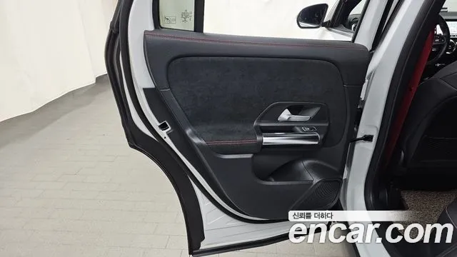 Mercedes-Benz A-Класс 2021 thumb 2