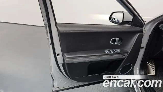 Hyundai Ioniq5 2022 thumb 5