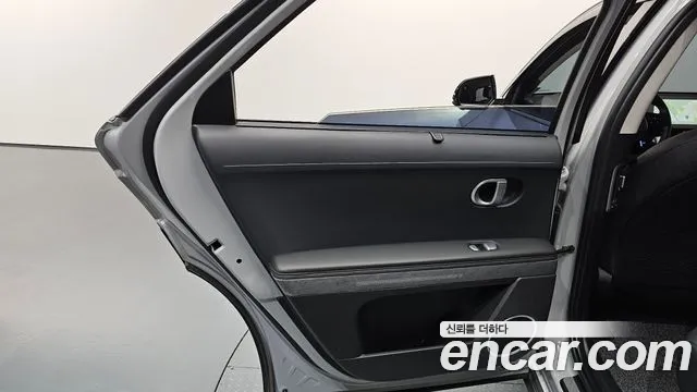 Hyundai Ioniq5 2022 thumb 8