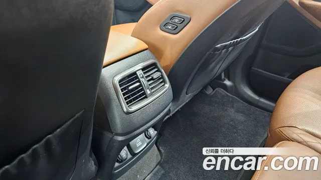Kia Sorento 2017 thumb 10