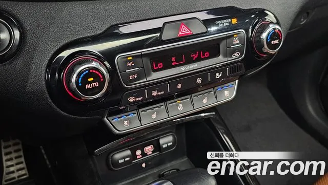 Kia Sorento 2017 thumb 11
