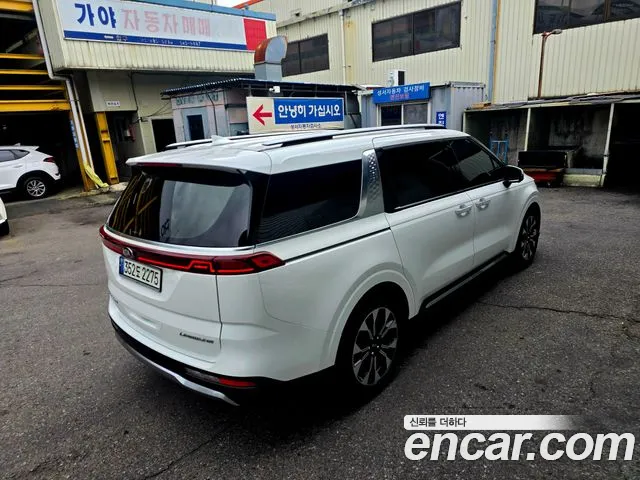 Kia Carnival 2021 thumb 11