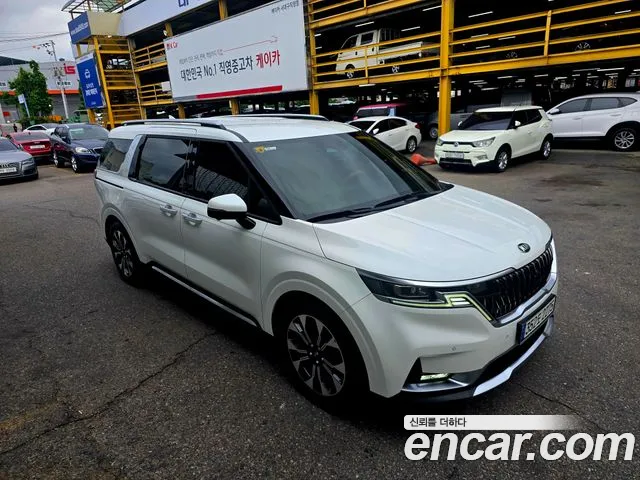 Kia Carnival 2021 thumb 5