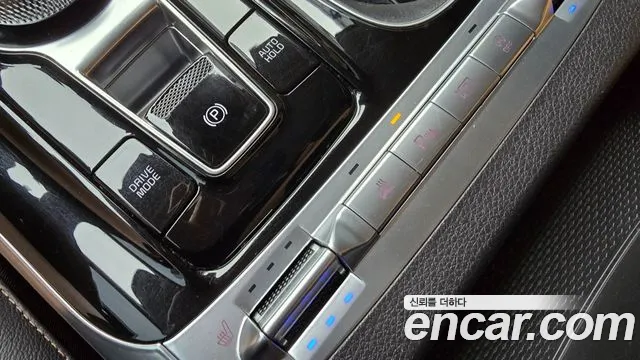 Kia Carnival 2021 thumb 9