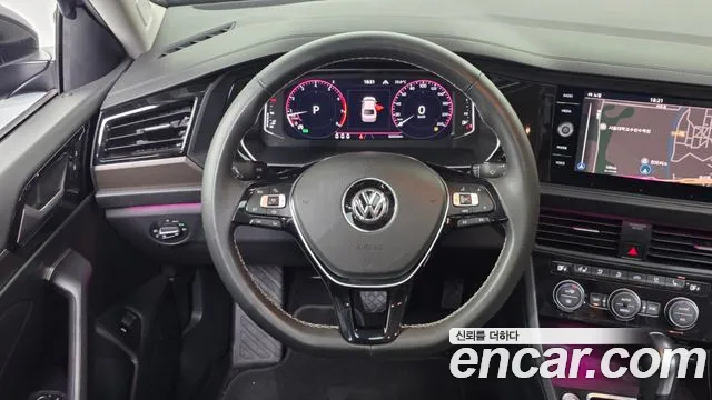Volkswagen Jetta 2021 thumb 4