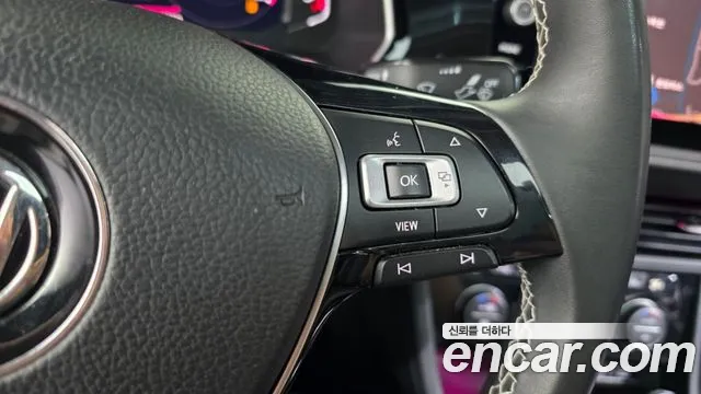 Volkswagen Jetta 2021 thumb 11
