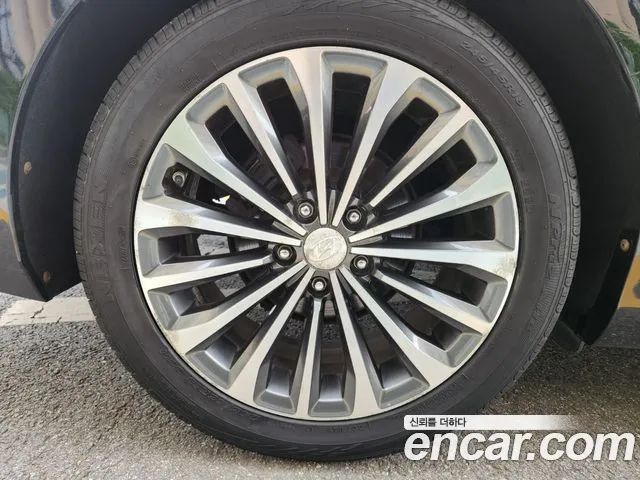 Hyundai Grandeur 2013 thumb 7