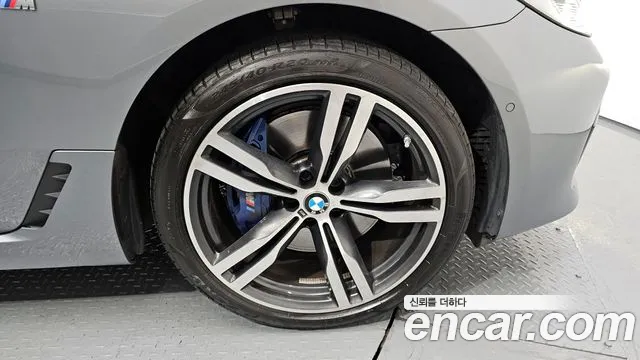 BMW 6 серии Gran Turismo 2024 thumb 4
