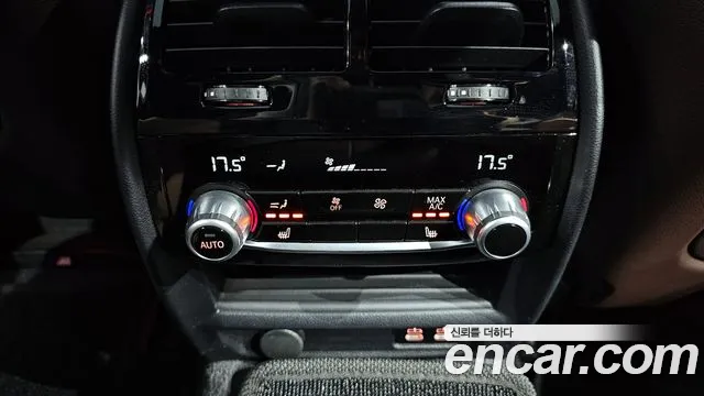 BMW 6 серии Gran Turismo 2024 thumb 3
