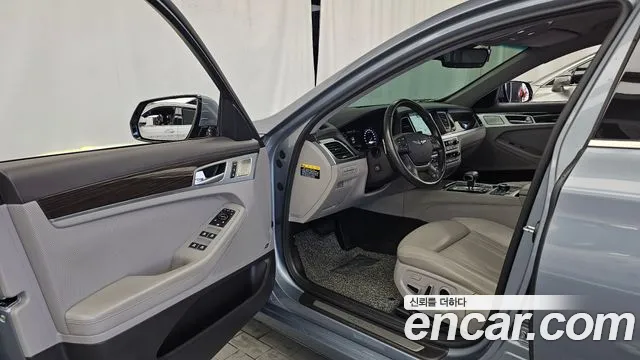 Genesis G80 2016 thumb 9