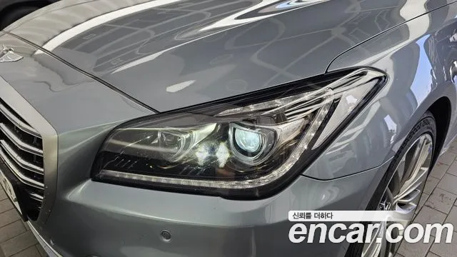 Genesis G80 2016 thumb 2