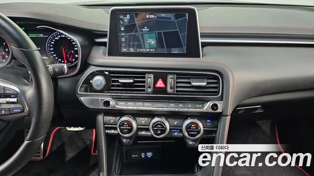 Genesis G70 2019 thumb 5