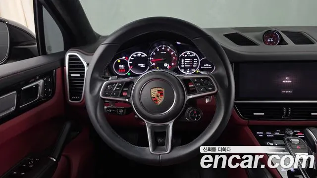 Porsche Cayenne 2023 thumb 12