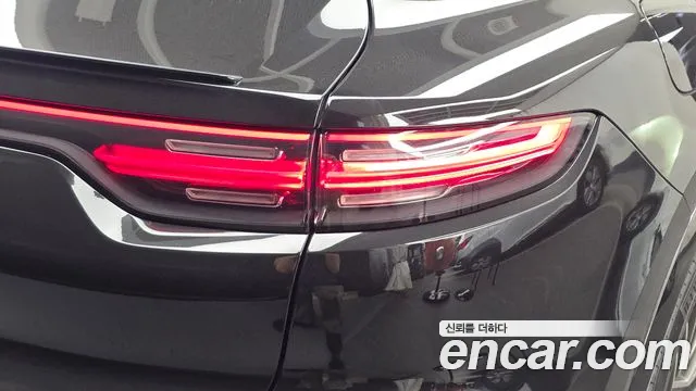 Porsche Cayenne 2023 thumb 6