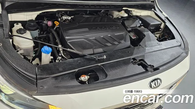Kia Carnival 2019 thumb 4