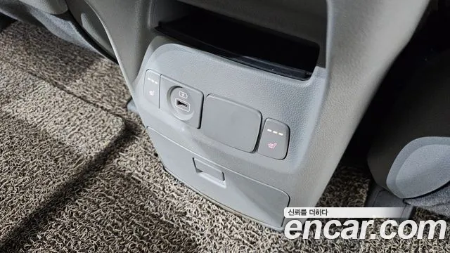 Kia Carnival 2019 thumb 6
