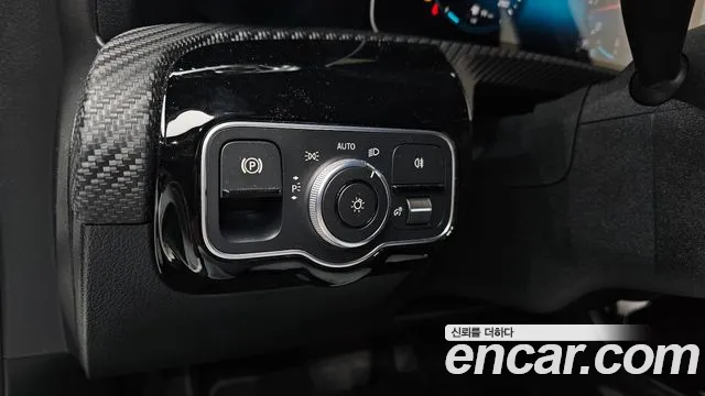 Mercedes-Benz A-Class 2020 thumb 2