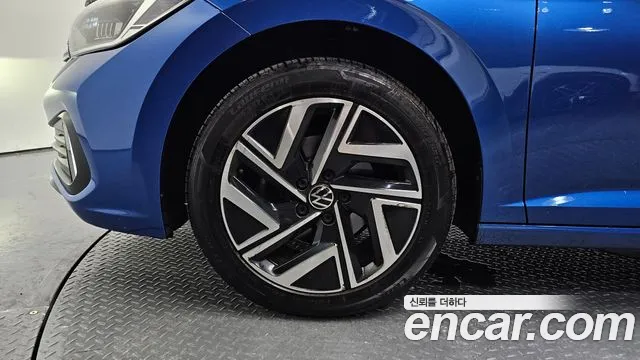 Volkswagen Jetta 2022 thumb 3