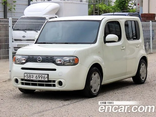Nissan Cube 2011 thumb 10