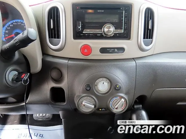 Nissan Cube 2011 thumb 4
