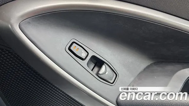 Hyundai Santafe 2017 thumb 2