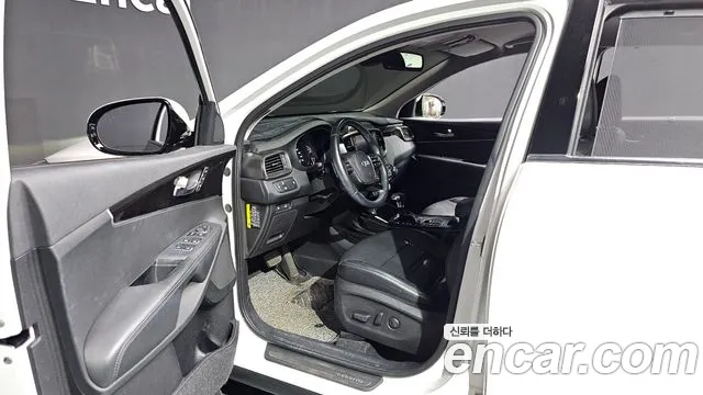 Kia Sorento 2017 thumb 12