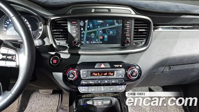 Kia Sorento 2017 thumb 10