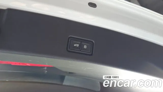 Audi Q4 e-tron 2022 thumb 10