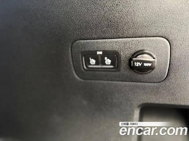 Hyundai Santa Fe 2019 thumb 5