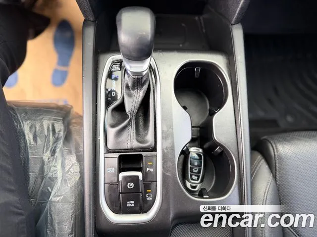 Hyundai Santa Fe 2019 thumb 4