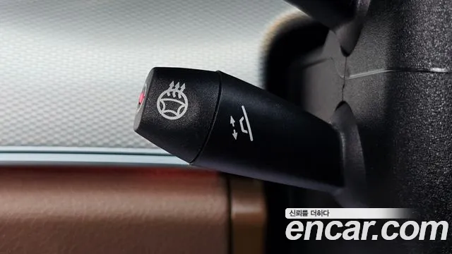 Mercedes-Benz E-Class 2018 thumb 10