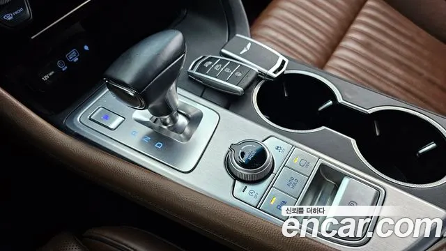 Genesis G70 2019 thumb 3