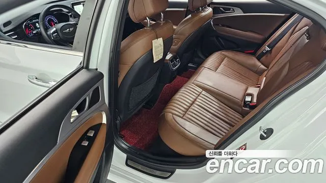 Genesis G70 2019 thumb 10