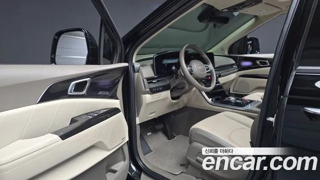 Kia Carnival 2023 thumb 10