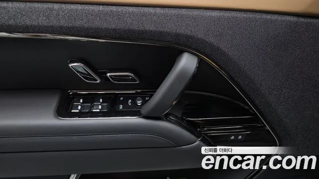 Land Rover Range Rover Sport 2025 thumb 3