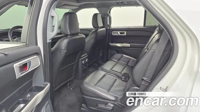 Ford Explorer 2021 thumb 11