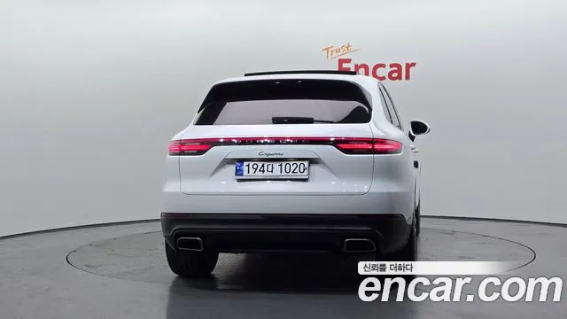 Porsche Cayenne 2019 thumb 5