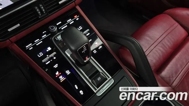 Porsche Cayenne 2019 thumb 8