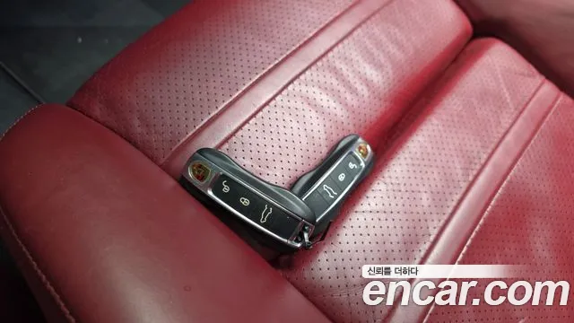 Porsche Cayenne 2019 thumb 3
