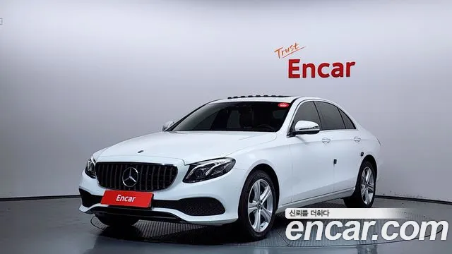 Mercedes-Benz E-Class 2017 thumb 3