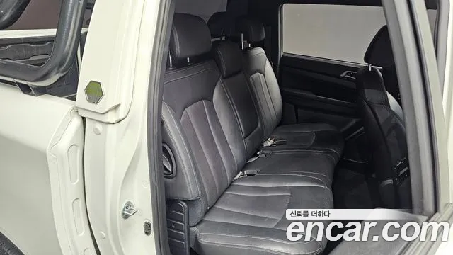 KGM Rexton 2023 thumb 4