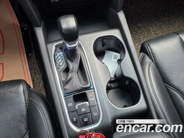 Hyundai Santa Fe 2018 thumb 11