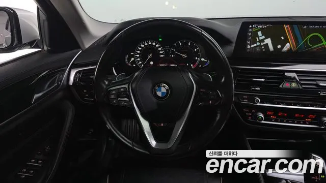 BMW 5 серии 2018 thumb 11