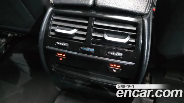 BMW 5 серии 2018 thumb 2