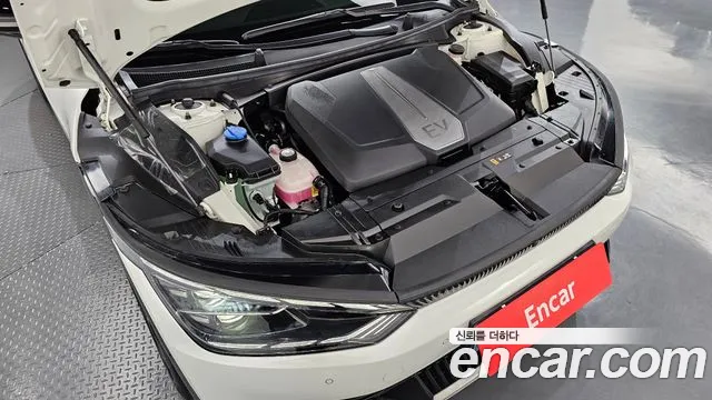 Kia EV6 2023 thumb 10